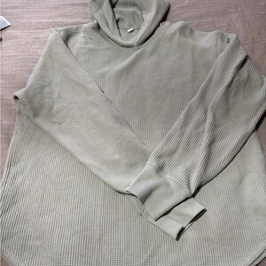 NWOT Uniqlo Waffle Knit Sweater